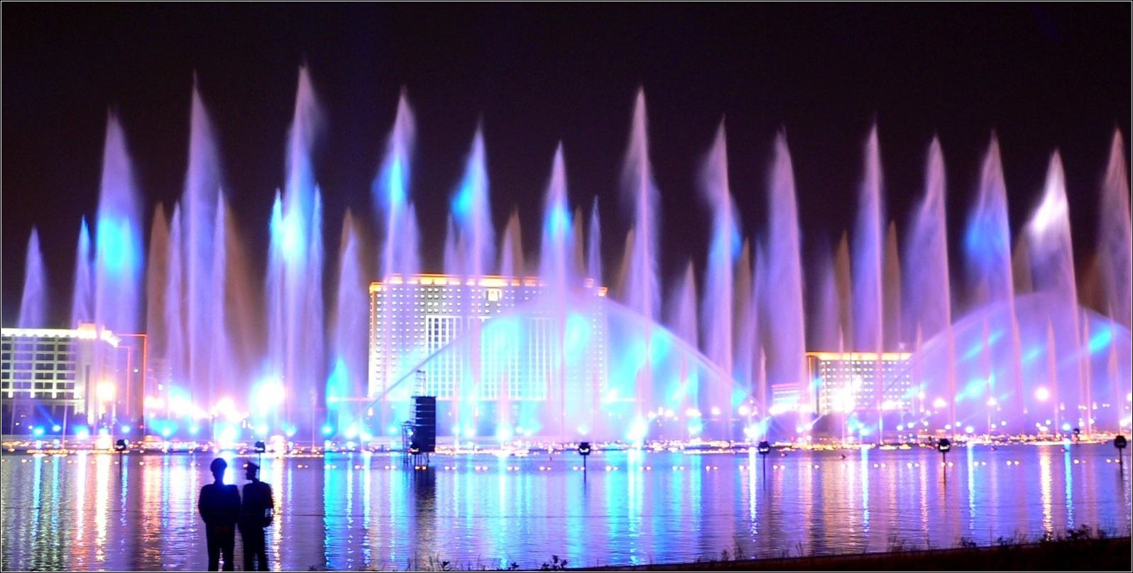 水上大型音樂噴泉設計