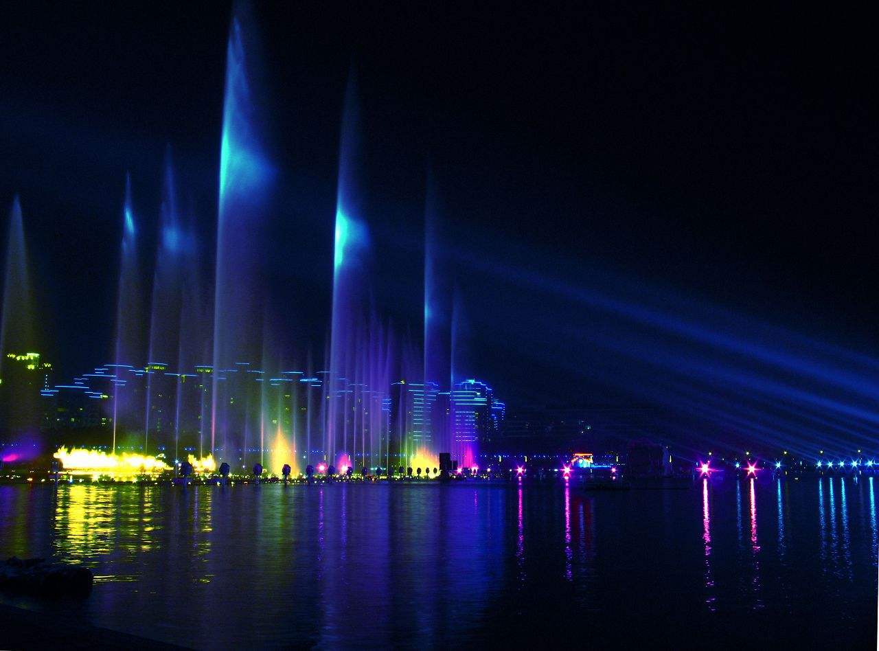 大型燈光音樂噴泉設計